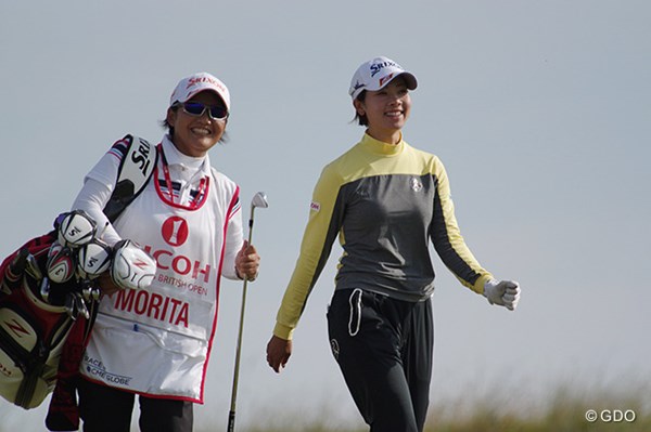 2014年 全英リコー女子オープン 3日目 森田理香子 今週初めてのアンダーパー。20位タイに浮上した森田理香子は笑顔を見せた（「Pentax K-3」にて撮影）