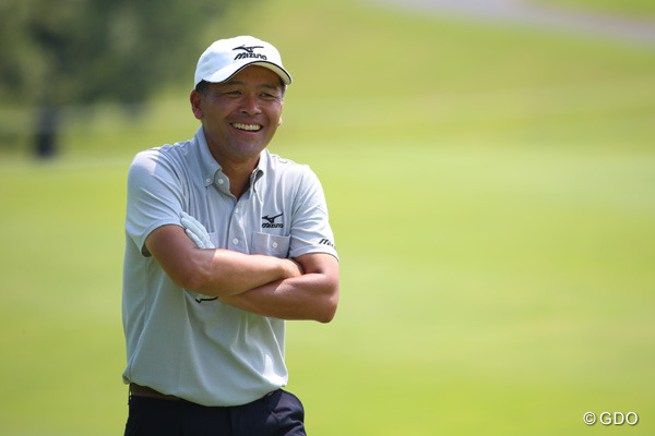 ＜速報＞今季メジャーVの手嶋多一が単独首位スタート