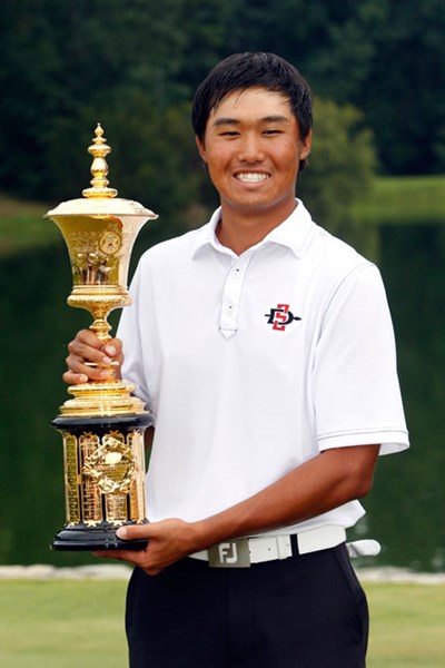 2014年 全米アマ最終日 ガン・ヤン 韓国人として史上2人目の全米アマチャンピオンとなったガン・ヤン (Butch Dill/Getty Images)