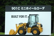 2014年 CAT Ladies 初日 クルマ