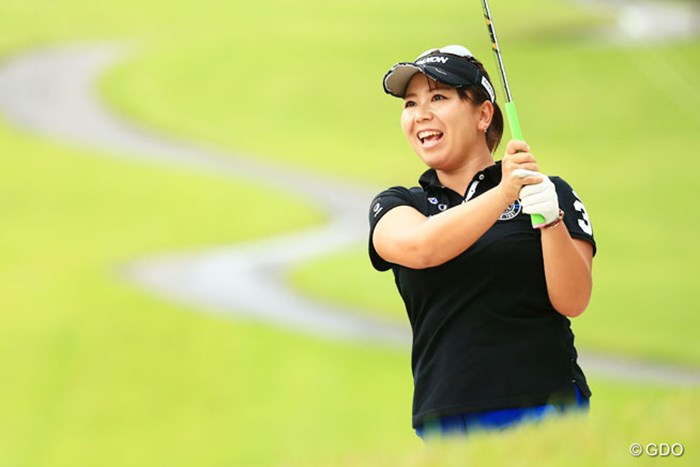 吉田弓美子は首位と1打差2位の好位置から、連覇を狙う 2014年 ゴルフ5レディスプロゴルフトーナメント 初日 吉田弓美子