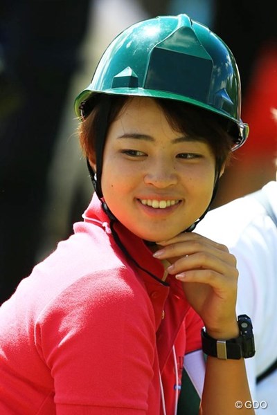 2014年 日本女子プロゴルフ選手権大会コニカミノルタ杯 4日目 柏原明日架 どうでしょう、ヘルメット姿でも明日架ちゃんは可愛いですかね？