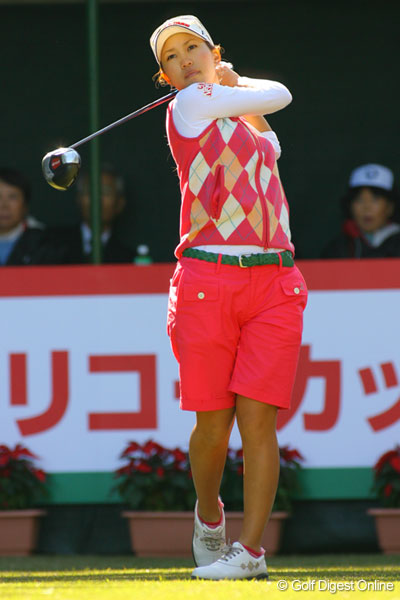 画像詳細 米山みどり 不動裕理が記録的なスコアをマークし単独首位