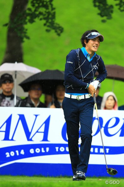 2014年 ANAオープンゴルフトーナメント 初日 石川遼 ティショットでフェアウェイを捕らえられず苦戦しながらも暫定14位タイにつけた石川遼