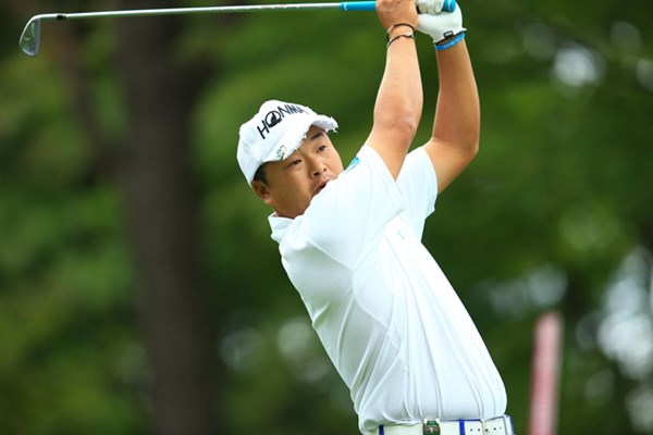 2014年 ANAオープンゴルフトーナメント 初日 小田孔明 最後はダッシュしてホールアウトした小田は連覇に向けて好スタート