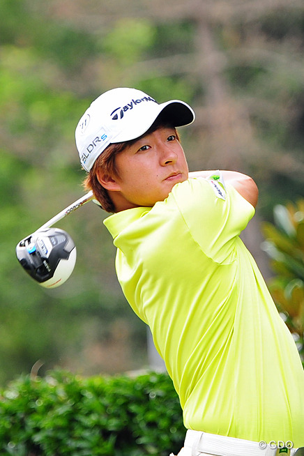 韓国選手紹介シリーズ3、端正な顔立ちの若手ですが、喜怒哀楽をほとんど表しません。淡々とプレーしてはりますが、随所にうまさを見せつけます。3位T 2014年 トップ杯東海クラシック  3日目 キム・スンヒョグ