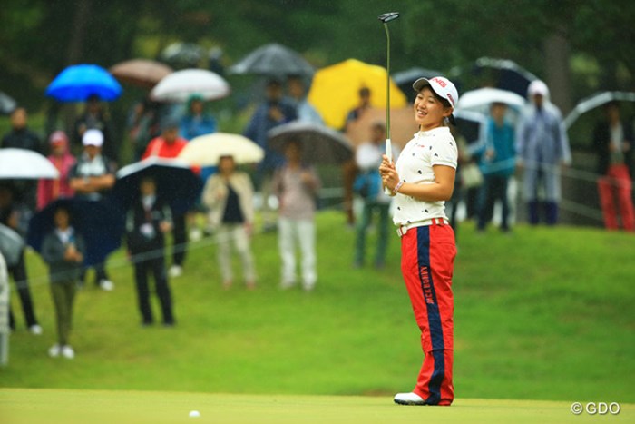 外してもこの表情。本当にゴルフが楽しそうです。 2014年 日本女子オープンゴルフ選手権競技 最終日 永井花奈（アマ）