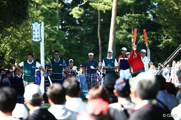 2014年 日本オープンゴルフ選手権競技 初日 アダム・スコット、ヤン・ガン、藤田寛之 ギャラリーも前年比＋3001人これもアダム人気