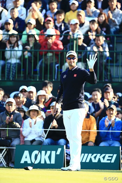 2014年 日本オープンゴルフ選手権競技 最終日 アダム・スコット 最終日も大勢のギャラリーを引き連れたアダム・スコット。来年の再来日も約束しコースを後にした