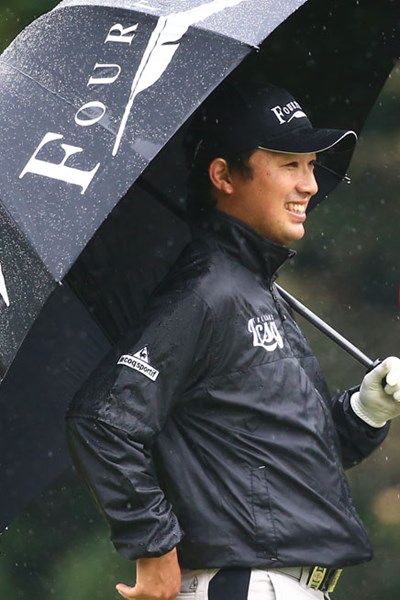 2014年 ブリヂストンオープンゴルフトーナメント 初日 市原弘大 強い風雨に見舞われた初日も、しめたもの。2位スタートを決めた市原弘大