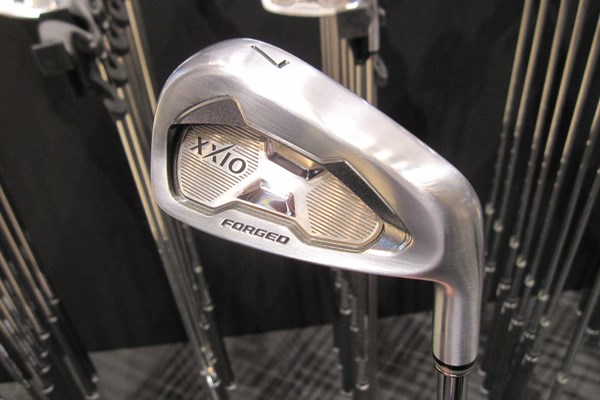 250g台の最軽量級、ゼクシオプライムを発売