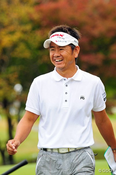 2014年 マイナビABCチャンピオンシップゴルフトーナメント 3日目 藤田寛之 スコアは伸ばせなかったものの、思いっきり笑顔でラウンドする藤田君。なんかエエ事あったんでしょうか？