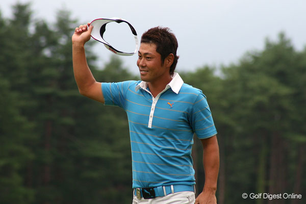 苦しみから抜け出し、今季初勝利を挙げた谷原秀人