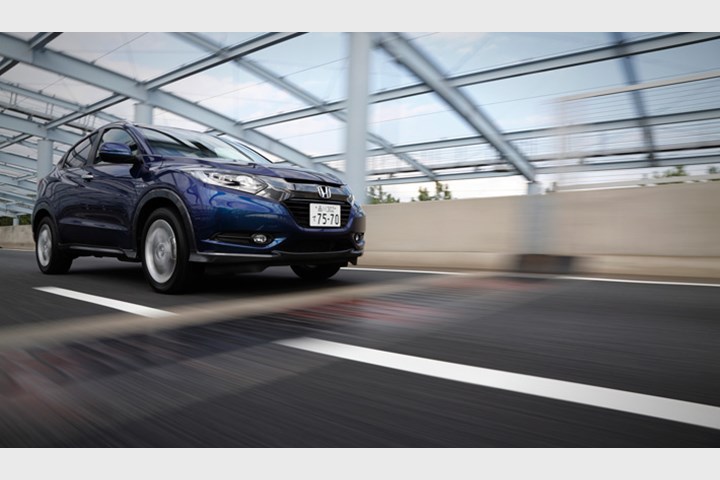 ホンダの大ヒット小型suvのゴルファーズ ヴィークルとしての実力はいかに ホンダ ヴェゼル ハイブリッド 試乗 ゴルフダイジェスト オンライン ホンダの大ヒット小型suvのゴルファーズ ヴィークルとしての実力はいかに ホンダ ヴェゼル ハイブリッド 試乗 ゴルフダイジェスト オンライン