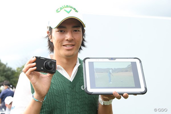 2014年 カシオワールドオープンゴルフトーナメント 事前 石川遼 ホストプロとしてカシオ計算機のデジタルカメラをアピールした石川遼