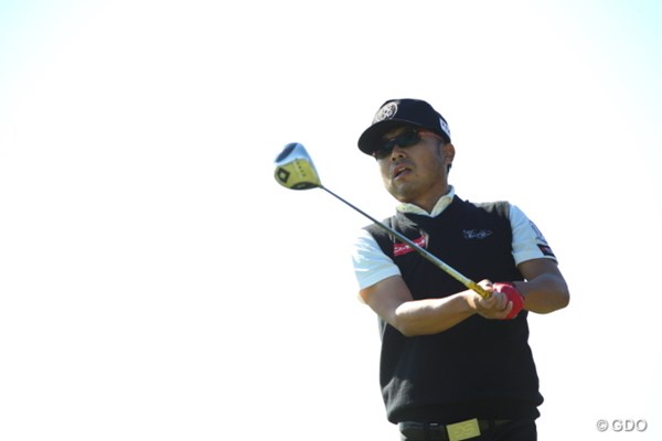 2014年 カシオワールドオープンゴルフトーナメント 初日 片山晋呉 今日の晋呉プロは釣りの人みたいだ。