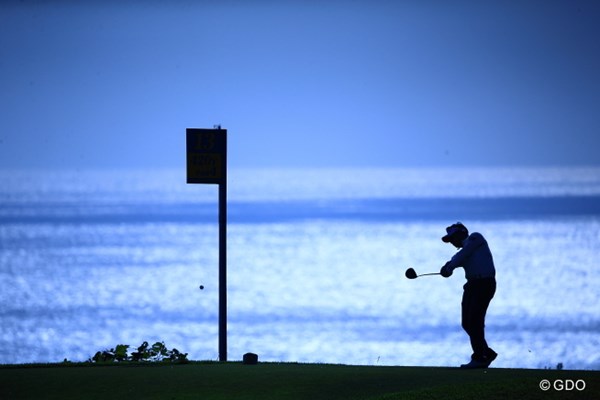 2014年 カシオワールドオープンゴルフトーナメント 3日目 パク・サンヒュン 海が見えるってリゾートの象徴。