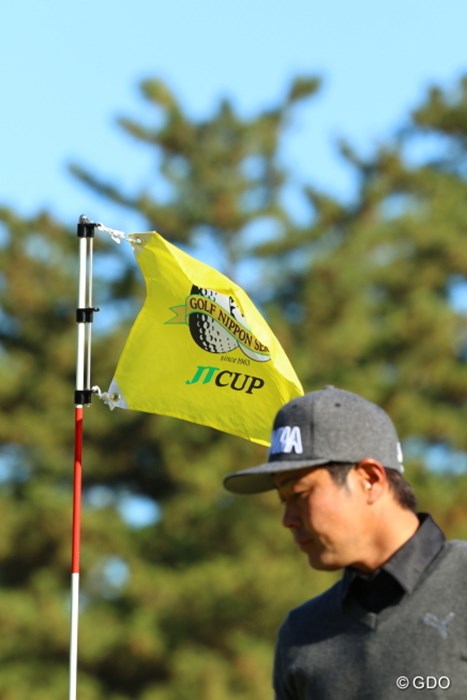 午後になると不吉な風が吹き始めた。. 2014年 ゴルフ日本シリーズJTカップ 3日目 谷原秀人