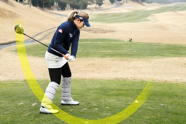 インサイド軌道が身につく 下半身リードで飛距離アップ 倉田珠里亜 女子プロレスキュー Gdo ゴルフレッスン 練習