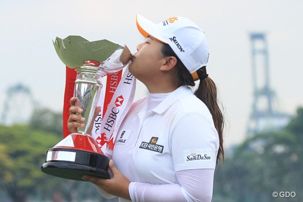 2015年 HSBC女子チャンピオンズ 最終日 朴仁妃 世界ランク2位の朴仁妃が、4日間「ボギー0」の安定したプレーで今季初優勝を果たした