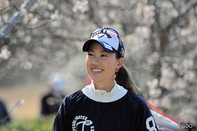2015年 ヨコハマタイヤPRGRレディスカップ 初日 上田桃子