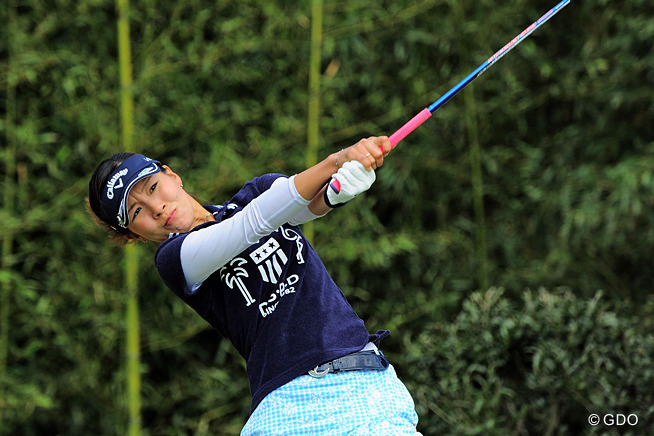 20歳藤田光里、悲願の初Vへ3打差首位 