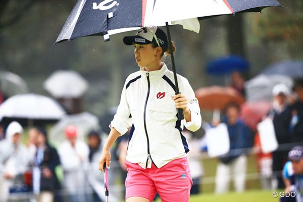 2015年 KKT杯バンテリンレディスオープン 最終日 上田桃子 雨は大変だよね
