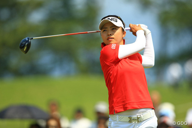一ノ瀬優希が首位浮上 松森彩夏、藤田光里ら3打差追う
