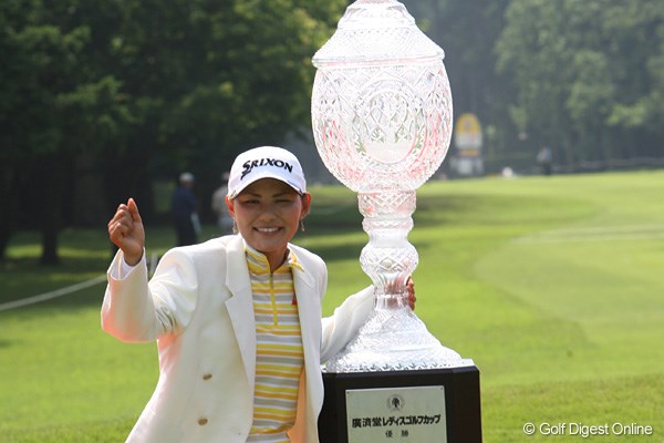 早くも今季2勝目を達成し、賞金女王獲得へ着実に歩を進める横峯さくら