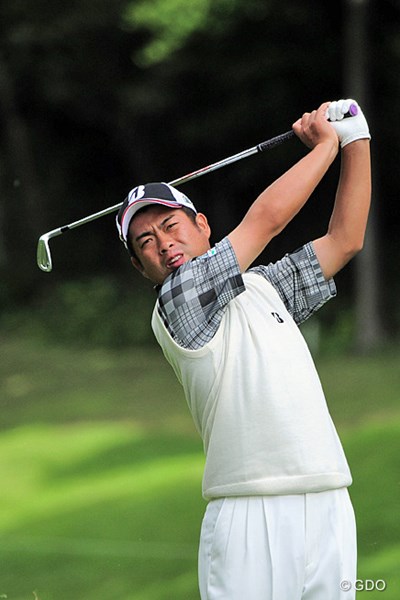 2015年 関西オープンゴルフ選手権競技 初日 池田勇太 今やスリータックの代名詞はこの人ですが、系譜としてはジャンボ→カズ→ユータという流れが正解です。