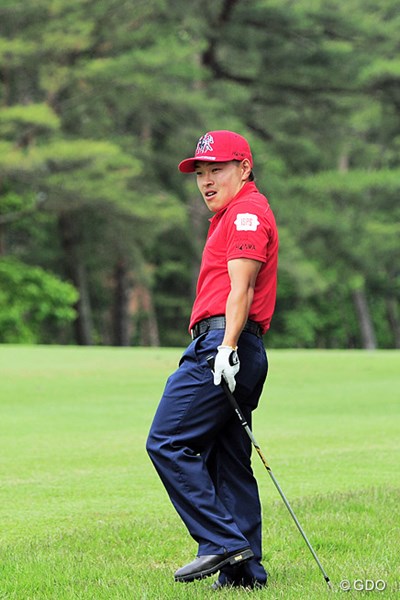 2015年 関西オープンゴルフ選手権競技 2日目 藤本佳則 諦めの言葉を口にしながらも・・・首位に1打差で決勝ラウンドを迎える藤本佳則