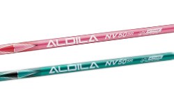 日本市場向けのウッド用カーボンシャフト『NV-JV』 グリーンやピンクのカラーリングが鮮やか。機能性と美しさを兼備