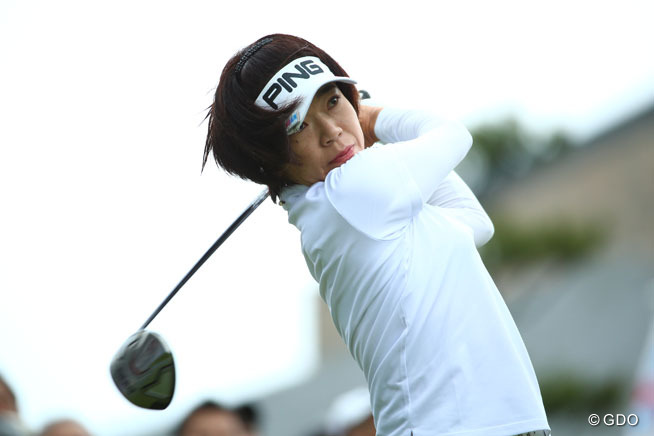 歴代優勝者、譲らず！ 大山志保と表純子が首位で並び最終日へ