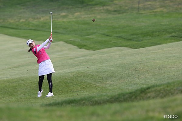 2015年 KPMG女子PGA選手権 2日目 横峯さくら 9番で第3打となるショットを放つ横峯さくら