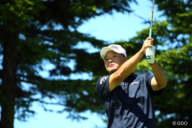 小田孔明が首位と2打差2位浮上 大会ホスト丸山茂樹は予選落ち