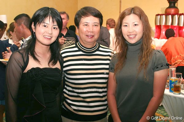 ワールドカップ女子ゴルフ事前 諸見里しのぶ 樋口久子会長 上田桃子 