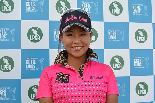 2015年 KCFG レディ－スゴルフト－ナメント 初日 金田愛子
