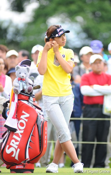 サントリーレディスオープンゴルフトーナメント2日目 森田理香子 こういうエレガントなポーズも似合ってますよ