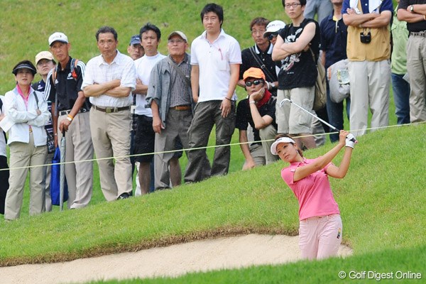 2009年 サントリーレディスオープンゴルフトーナメント 3日目 森田理香子 ショットが乱れた苦しんだが、「アンダーパーで回れてよかった」と4位タイの森田理香子