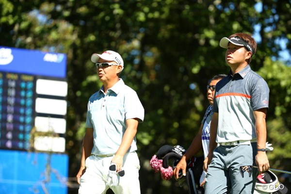2015年 ANAオープンゴルフトーナメント 初日 谷口徹 松村道央 師弟コンビは予選ラウンド同組でプレー。谷口徹と松村道央は4アンダー