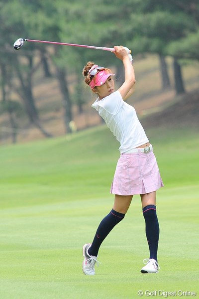 ギャルファーとして、ファッションにも気合を入れる金田久美子