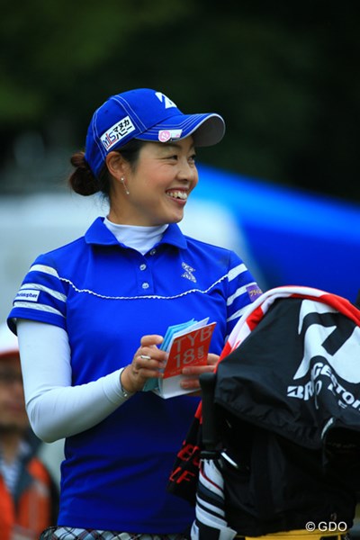 おっちょこちょいが止まらない 西山ゆかりが2位発進 国内女子ツアー Lpga Gdo ゴルフダイジェスト オンライン おっちょこちょいが止まらない 西山ゆかりが2位発進 国内女子ツアー Lpga Gdo ゴルフダイジェスト オンライン