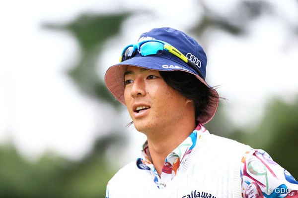 2015年 アジアパシフィック ダイヤモンドカップゴルフ 2日目 石川遼 チューリップ帽という言い方は古いのか…石川遼はやっぱりお洒落