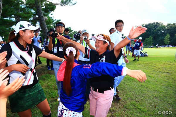 2015年 ミヤギテレビ杯ダンロップ女子オープン 最終日 表純子 私優勝しましたーーーー！！