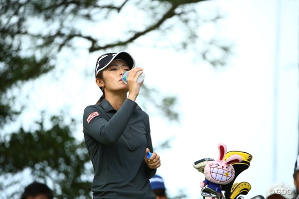 2015年 日本女子オープンゴルフ選手権競技 2日目 渡邉彩香 控えめなばぶー。