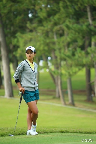 2015年 日本女子オープンゴルフ選手権競技 2日目 宮里藍 まわりをよく見て。藍ちゃんの組が一番ギャラリー多いんだから。