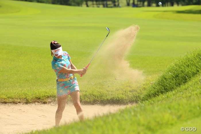 絶対砂をかぶりたくないっていうスイング。 2015年 日本女子オープンゴルフ選手権競技 3日目 香妻琴乃