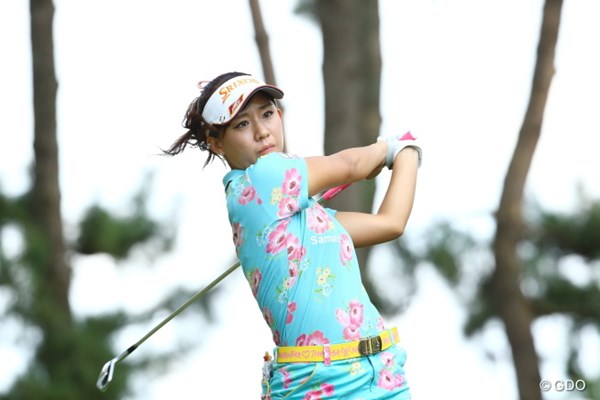 2015年 日本女子オープンゴルフ選手権競技 3日目 香妻琴乃 このスイング真似したら左にドヒッカケする自信あります。