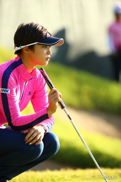 2015年 日本女子オープンゴルフ選手権競技 3日目 柏原明日架 「記録には関心がない。目指すのは優勝」。柏原明日架が首位と1打差で最終日へ