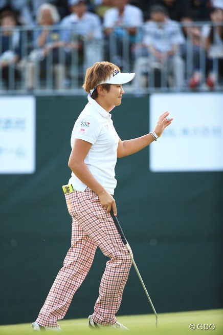 2015年 NOBUTA GROUP マスターズGCレディース 2日目 成田美寿々